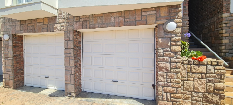 3 Bedroom Property for Sale in Mossel Bay Central Western Cape